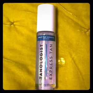 Self tanner in Medium